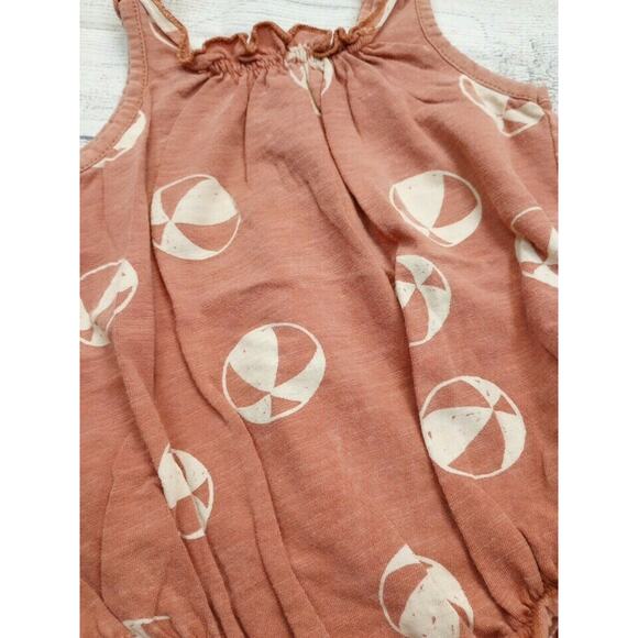 3/6m Rylee + Cru Beach Ball Romper - Picture 2 of 5